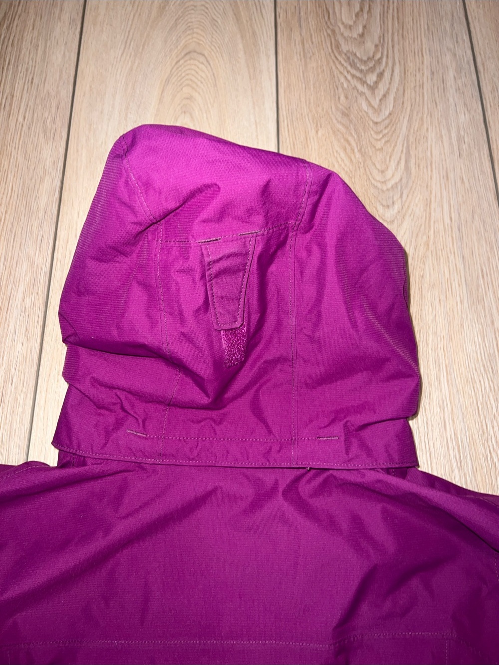 Columbia Women's Magenta Hooded Waterproof Ski Jacket - Picture 11 of 13
